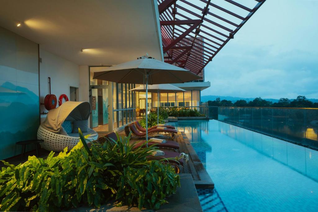 میست بای سینامون